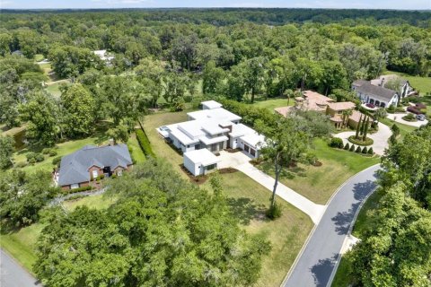 House in Ocala, Florida 5 bedrooms, 555.18 sq.m. № 1757041 - photo 17