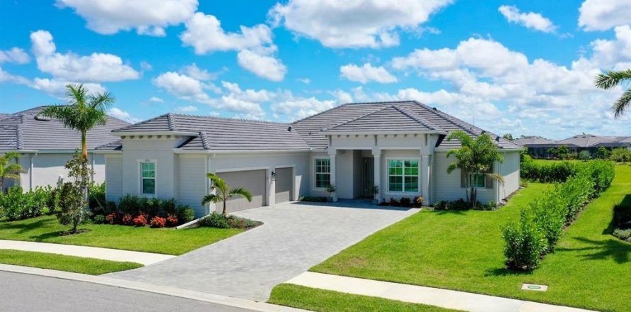 House in WELLEN PARK in Venice, Florida 4 bedrooms, 222.41 sq.m. № 1805596