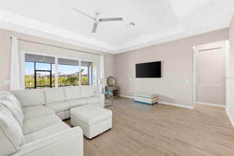 House in WELLEN PARK in Venice, Florida 4 bedrooms, 222.41 sq.m. № 1805596 - photo 17