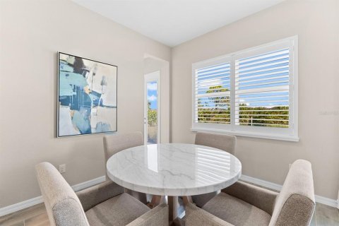 House in WELLEN PARK in Venice, Florida 4 bedrooms, 222.41 sq.m. № 1805596 - photo 26