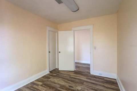 Commercial property in Kissimmee, Florida 57.51 sq.m. № 2213604 - photo 23
