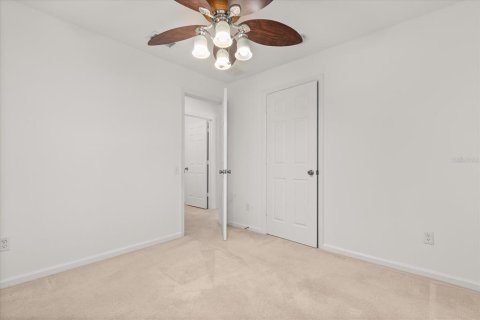 House in Casselberry, Florida 4 bedrooms, 182 sq.m. № 1882835 - photo 30