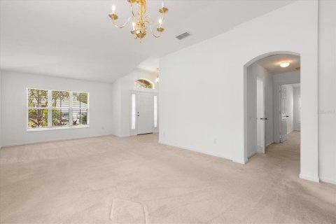 House in Casselberry, Florida 4 bedrooms, 182 sq.m. № 1882835 - photo 10
