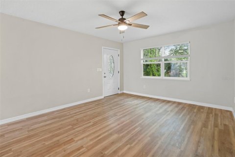 House in New Smyrna Beach, Florida 2 bedrooms, 95.88 sq.m. № 1908257 - photo 30