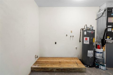 House in New Smyrna Beach, Florida 2 bedrooms, 95.88 sq.m. № 1908257 - photo 19