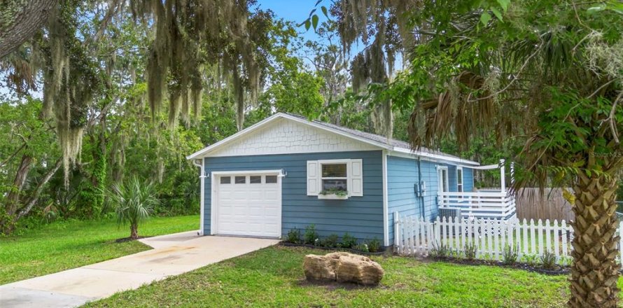 House in New Smyrna Beach, Florida 2 bedrooms, 95.88 sq.m. № 1908257