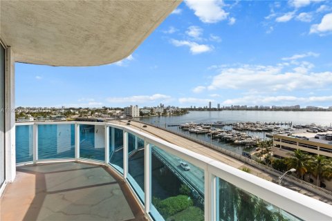 Copropriété à vendre à North Bay Village, Floride: 2 chambres, 117.24 m2 № 1976620 - photo 9