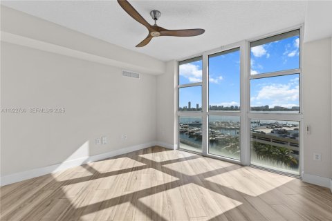 Copropriété à vendre à North Bay Village, Floride: 2 chambres, 117.24 m2 № 1976620 - photo 17