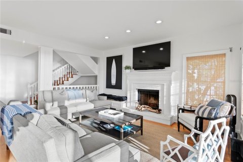 House in Indian Shores, Florida 4 bedrooms, 297.94 sq.m. № 1801670 - photo 26