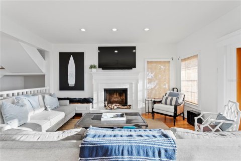 House in Indian Shores, Florida 4 bedrooms, 297.94 sq.m. № 1801670 - photo 25