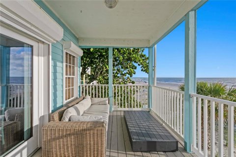 House in Indian Shores, Florida 4 bedrooms, 297.94 sq.m. № 1801670 - photo 15