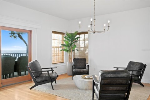 House in Indian Shores, Florida 4 bedrooms, 297.94 sq.m. № 1801670 - photo 11