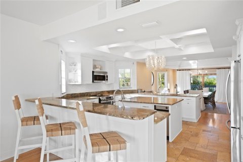 House in Indian Shores, Florida 4 bedrooms, 297.94 sq.m. № 1801670 - photo 22