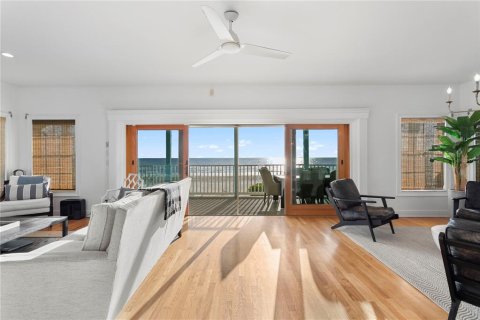 House in Indian Shores, Florida 4 bedrooms, 297.94 sq.m. № 1801670 - photo 28