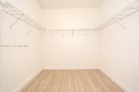 Adosado en venta en Homestead, Florida, 3 dormitorios, 157.66 m2 № 1965967 - foto 18