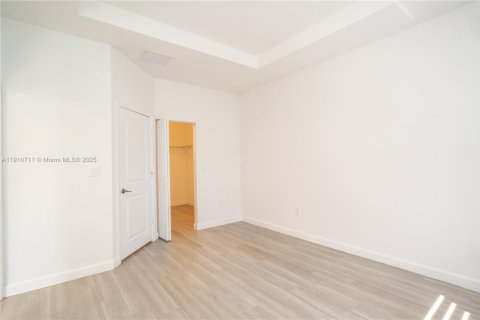 Adosado en venta en Homestead, Florida, 3 dormitorios, 157.66 m2 № 1965967 - foto 14