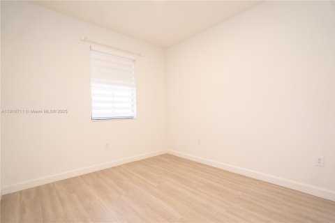 Adosado en venta en Homestead, Florida, 3 dormitorios, 157.66 m2 № 1965967 - foto 25