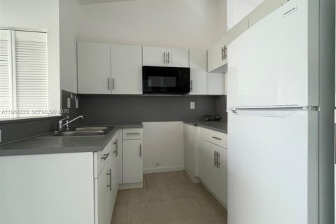 Adosado en Homestead, Florida 3 dormitorios, 104.52 m2 № 2026063