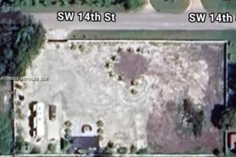Terreno en venta en Pembroke Pines, Florida № 2056701 - foto 17