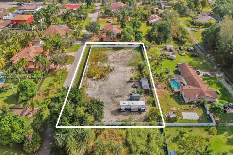 Terreno en venta en Pembroke Pines, Florida № 2056701 - foto 3