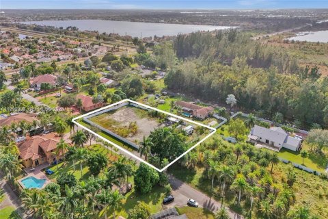 Terreno en venta en Pembroke Pines, Florida № 2056701 - foto 11