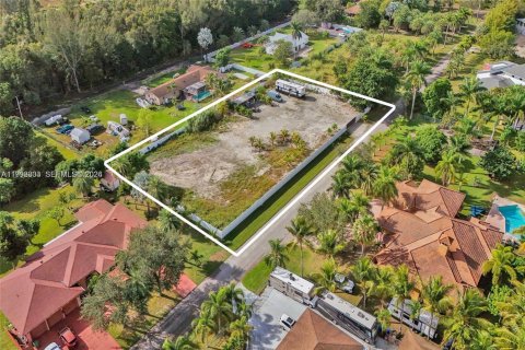 Terreno en venta en Pembroke Pines, Florida № 2056701 - foto 8