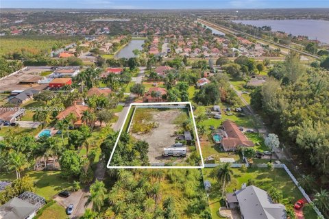 Terreno en venta en Pembroke Pines, Florida № 2056701 - foto 12