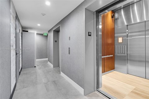 Condominio en venta en Miami, Florida, 3 dormitorios, 187.48 m2 № 1763548 - foto 4