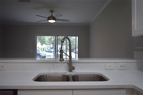 Touwnhouse à vendre à Riverview, Floride: 2 chambres, 128.48 m2 № 1873548 - photo 21