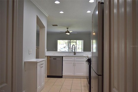 Touwnhouse à vendre à Riverview, Floride: 2 chambres, 128.48 m2 № 1873548 - photo 12