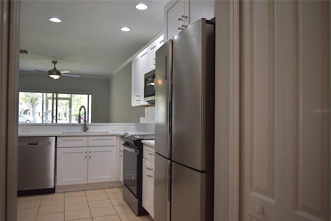 Touwnhouse à vendre à Riverview, Floride: 2 chambres, 128.48 m2 № 1873548 - photo 13