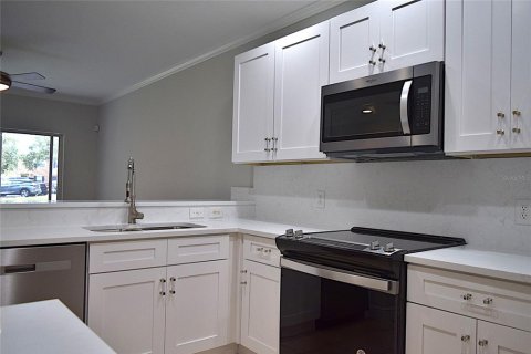 Touwnhouse à vendre à Riverview, Floride: 2 chambres, 128.48 m2 № 1873548 - photo 19