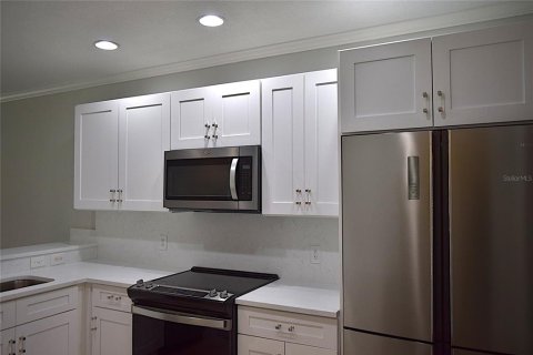 Touwnhouse à vendre à Riverview, Floride: 2 chambres, 128.48 m2 № 1873548 - photo 15