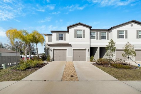 Townhouse in Riverview, Florida 2 bedrooms, 152.55 sq.m. № 2379238 - photo 2