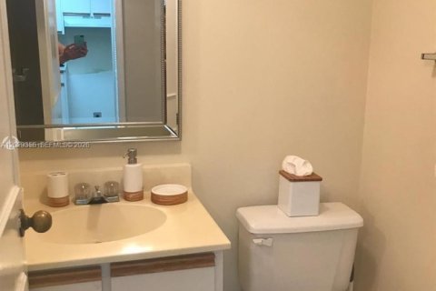 Снять в аренду кондоминиум в Майами, Флорида 1 спальня, 65.03м2, № 2145742 - фото 14