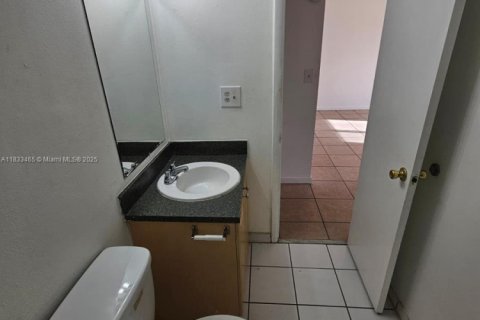 Condo in Plantation, Florida, 1 bedroom № 1957833 - photo 20