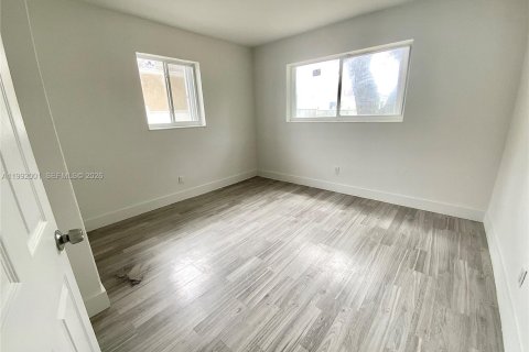 House in Fort Lauderdale, Florida 3 bedrooms, 100.98 sq.m. № 2055229 - photo 7