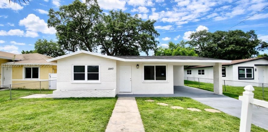 House in Fort Lauderdale, Florida 3 bedrooms, 100.98 sq.m. № 2055229