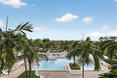 Condo in Aventura, Florida, 3 bedrooms  № 2185906 - photo 27