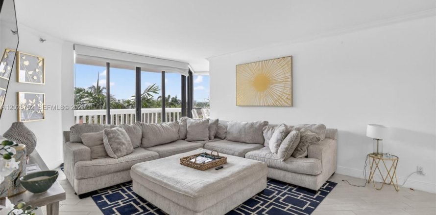 Condo in Aventura, Florida, 3 bedrooms  № 2185906