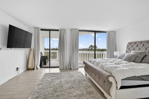 Condo in Aventura, Florida, 3 bedrooms  № 2185906 - photo 13