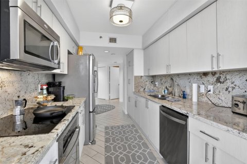 Condo in Aventura, Florida, 3 bedrooms  № 2185906 - photo 9
