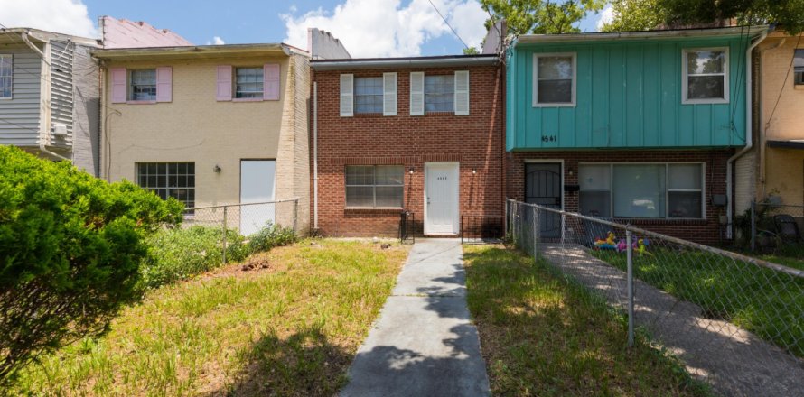 House in Jacksonville, Florida 3 bedrooms, 88.26 sq.m. № 768915