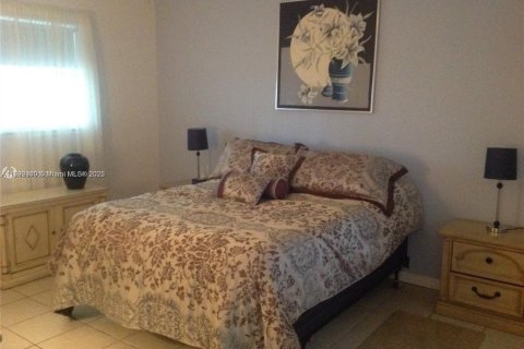 Condominio en venta en Lauderdale Lakes, Florida, 1 dormitorio, 63.55 m2 № 1957580 - foto 14