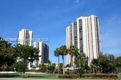 Copropriété à vendre à Aventura, Floride: 1 chambre, 84.82 m2 № 1978183 - photo 16