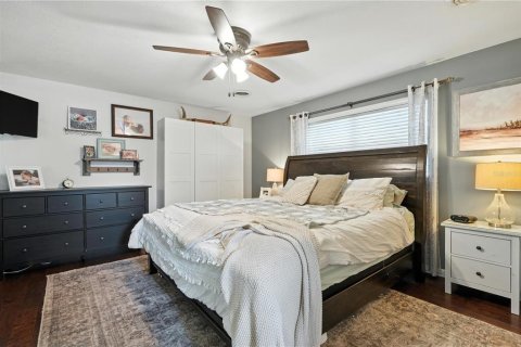Casa en venta en Zephyrhills, Florida, 3 dormitorios, 212.93 m2 № 1821202 - foto 26