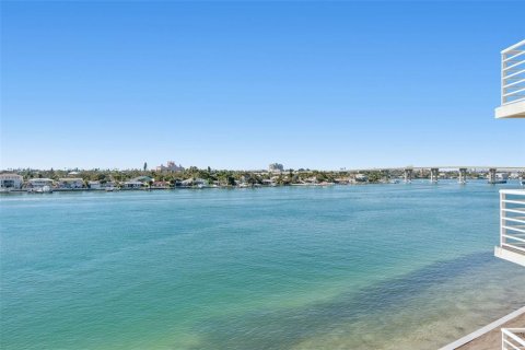 Copropriété à vendre à Saint Petersburg, Floride: 2 chambres, 110.09 m2 № 2105694 - photo 9