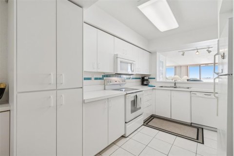 Copropriété à vendre à Saint Petersburg, Floride: 2 chambres, 110.09 m2 № 2105694 - photo 14
