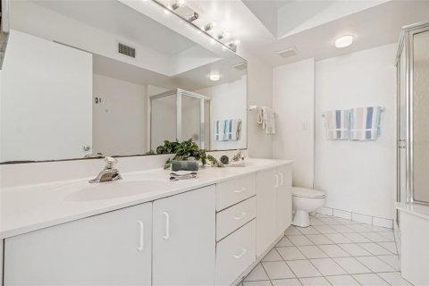 Copropriété à vendre à Saint Petersburg, Floride: 2 chambres, 110.09 m2 № 2105694 - photo 24
