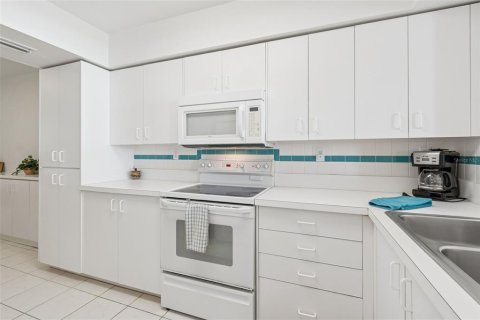Copropriété à vendre à Saint Petersburg, Floride: 2 chambres, 110.09 m2 № 2105694 - photo 16